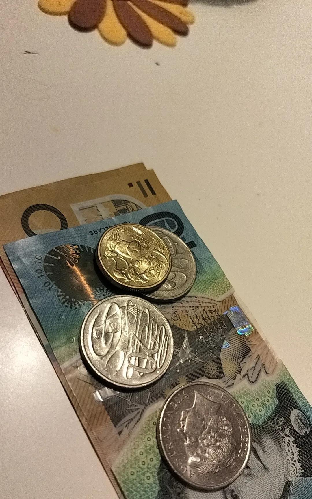 每天看小红书，有个感觉是越来越多的留学生不想拿澳洲绿卡了，刚毕业就纷纷回家。原