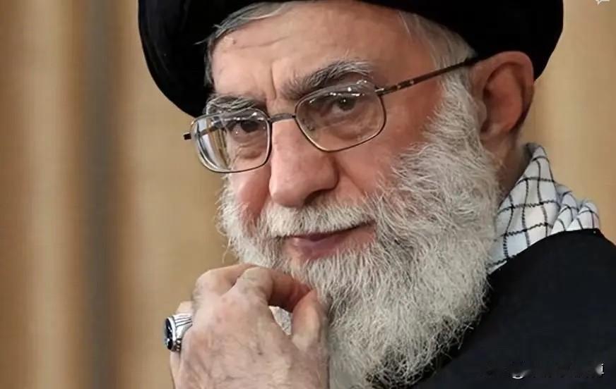 以色列其实就是伊朗的“人质”。伊朗对美国说，你打我，我就打以色列，很多人为此笑了