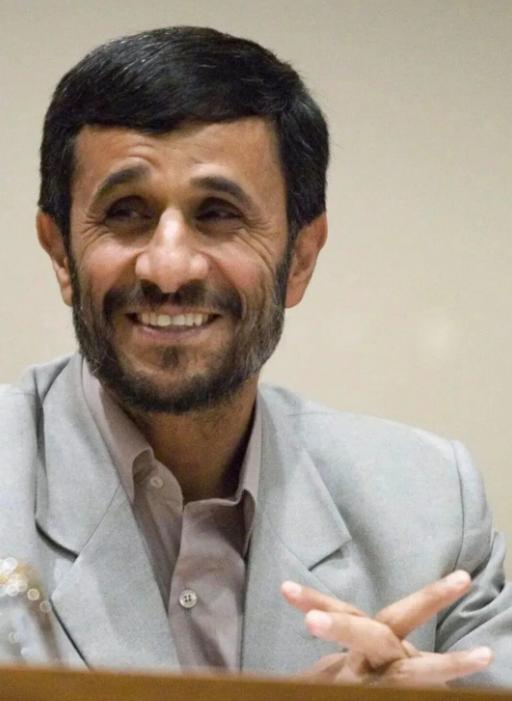 刚从鬼门关爬回来的人，说的话往往最狠。4月10日，那个让美国头疼了半辈子