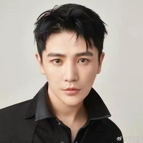 孙坚又上热搜了，这回既不是新戏也不是综艺，居然是为了一碗酸汤饺子。他在视频