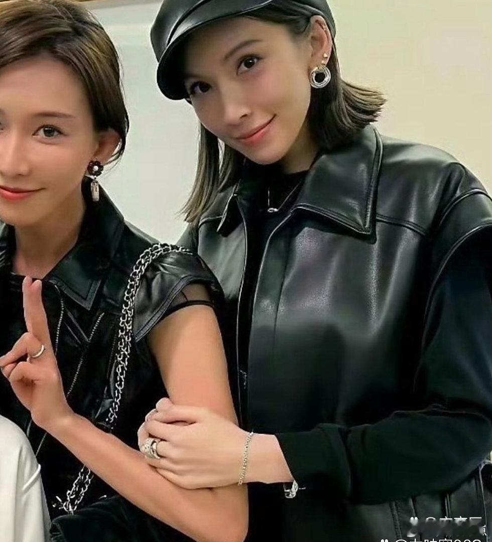 陈若仪容貌气质撞脸林志玲，眉眼神韵高度相似，气质温婉，宛如气质姐妹花。