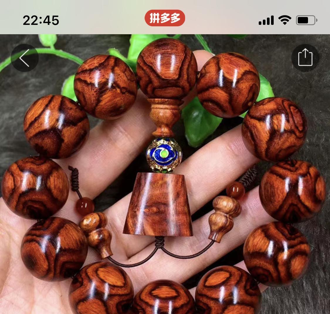 是社会病了，还是孩子没适应社会？三十五载倏忽过，当年产房的啼哭犹在耳畔，那个攥着
