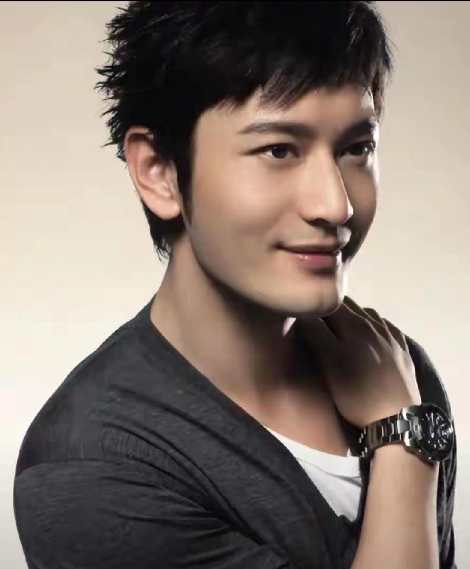 母亲节黄晓明晒母子合照！穿搭接地气超温柔，细节尽显孝心5月10日