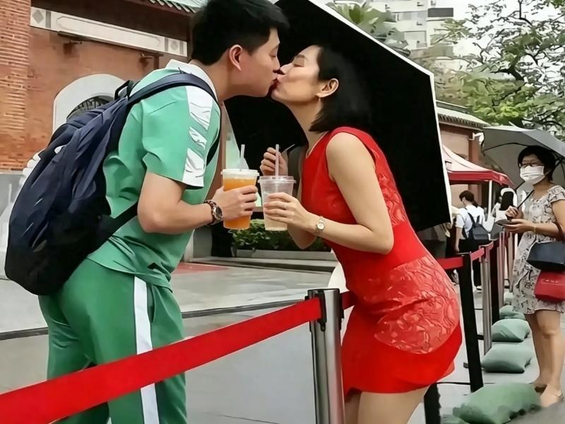 年年高考，年年都有奇葩事。往年也就是：忘带准考证、迟到、走错考场而已。今年