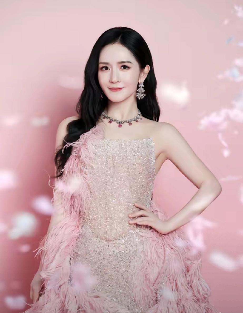 谢娜晒乘风九宫格！与姐姐们并肩闪耀，状态超燃4月8日，谢