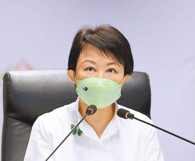 2027国民党提名之争：韩国瑜和卢秀燕谁能更胜一筹？把卢秀燕和韩国瑜放在