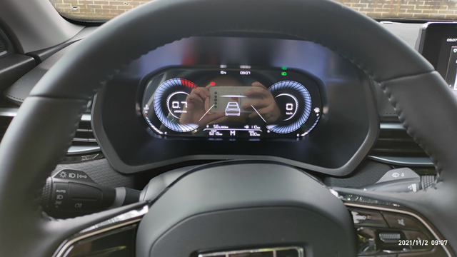 四代帝豪手动豪华版油耗刚提车就跑了趟老家，跑了六百多公里，百分之九十是高速，出