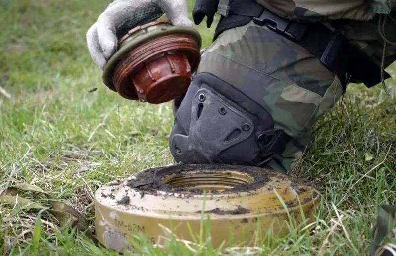 NBC报道，当地时间20日，美国战争部部长赫格塞斯签署的一份文件显示，美总统特朗