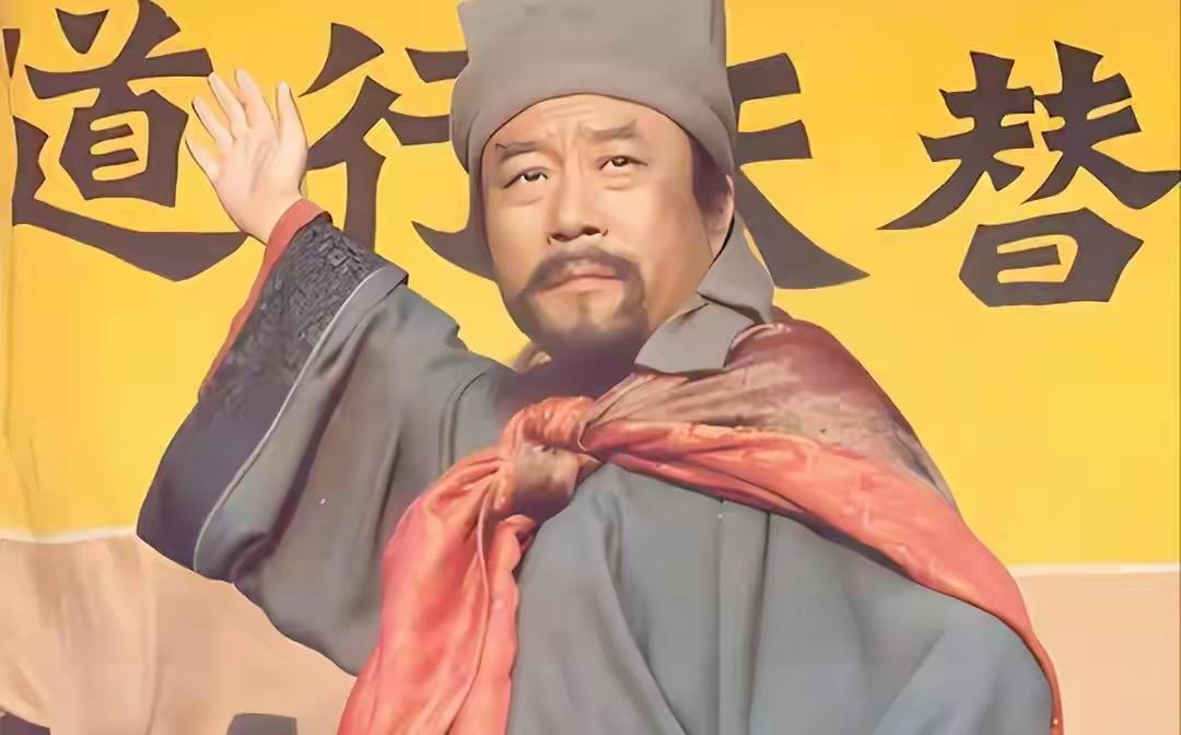 《水浒传》的中心思想究竟是什么？凡是看完《水浒》还觉得他是一部表达忠君爱国思