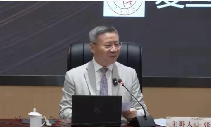 【港媒批张维为轻浮】张维为到处演讲:「一觉醒来台湾就解放了」、「台湾没下一