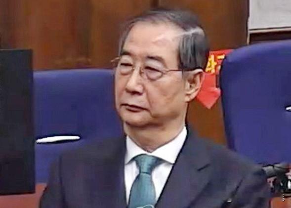 2月10日，韩国前国务总理韩德洙、郑镇硕等尹锡悦政府前官员，因涉嫌未任命宪法裁判