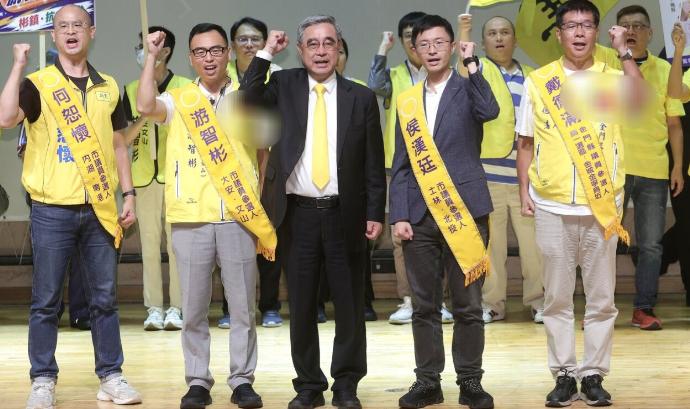 新党正式且硬气宣布：接受由解放军负责台湾防卫；接受特定条件下达成和平统一，台湾成
