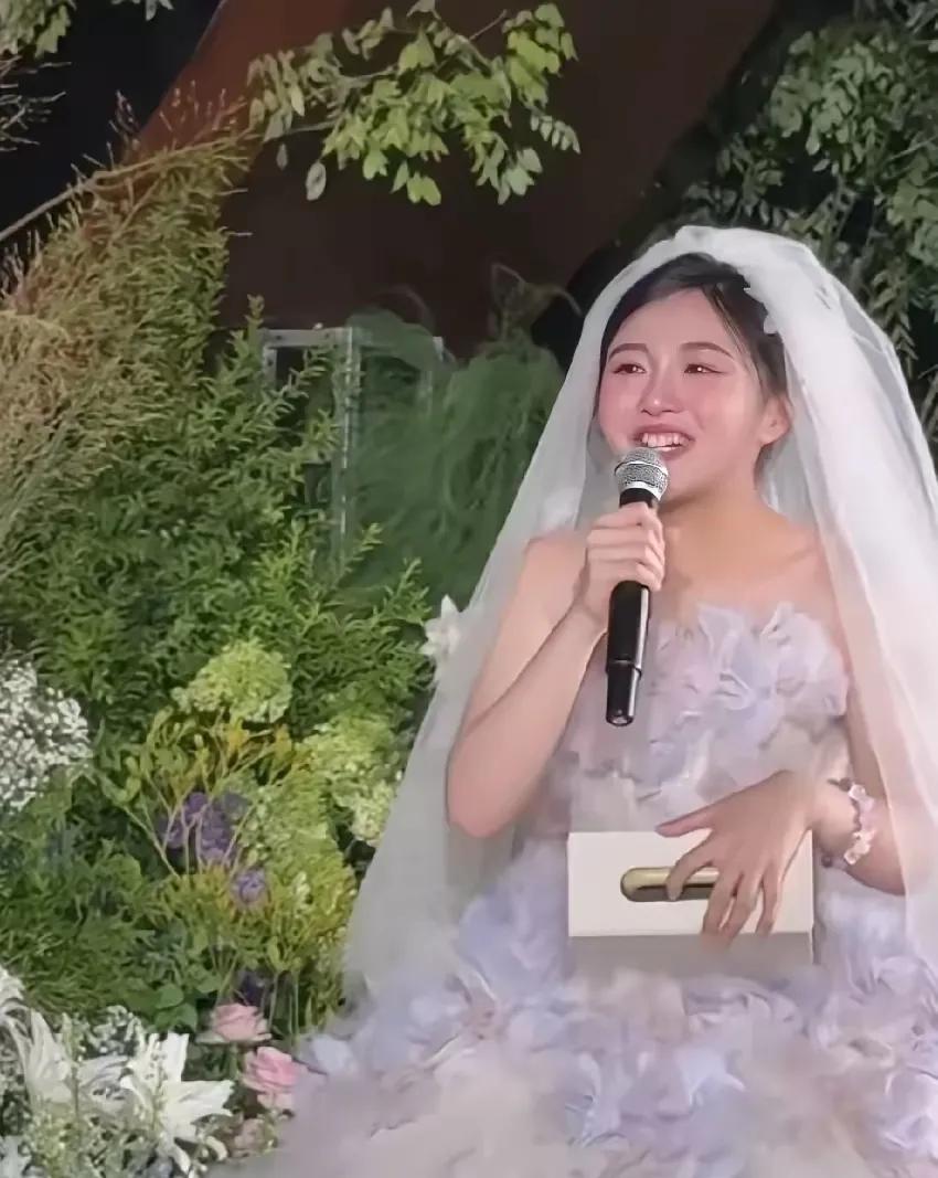 这两口子效率真高。我说的就是金龟子和王宁的女儿。两个人十几岁就开始搞对象，没
