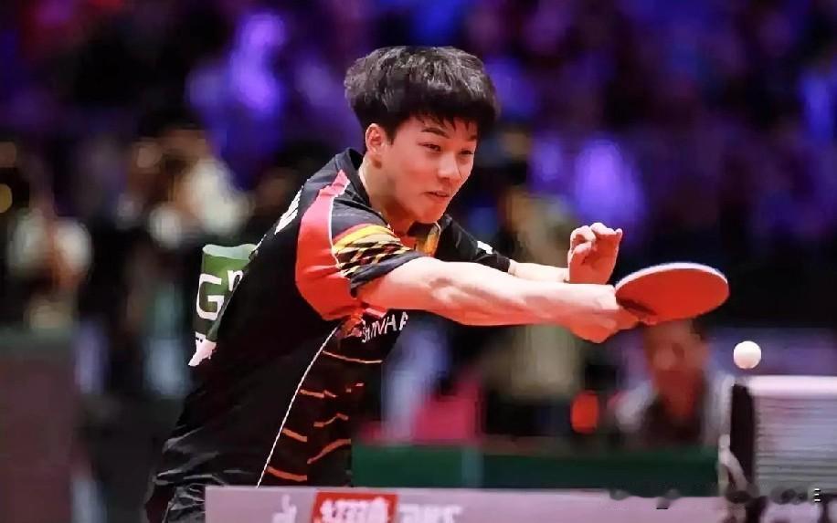 这就是韩国乒乓名将安宰贤，颇有人气，实力上乘，蒙彼利埃挑战赛首轮，就被队友张禹珍