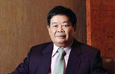 曹德旺怕了！曹德旺动作挺快七十九岁就交出了全部实权法人签字都给了曹晖