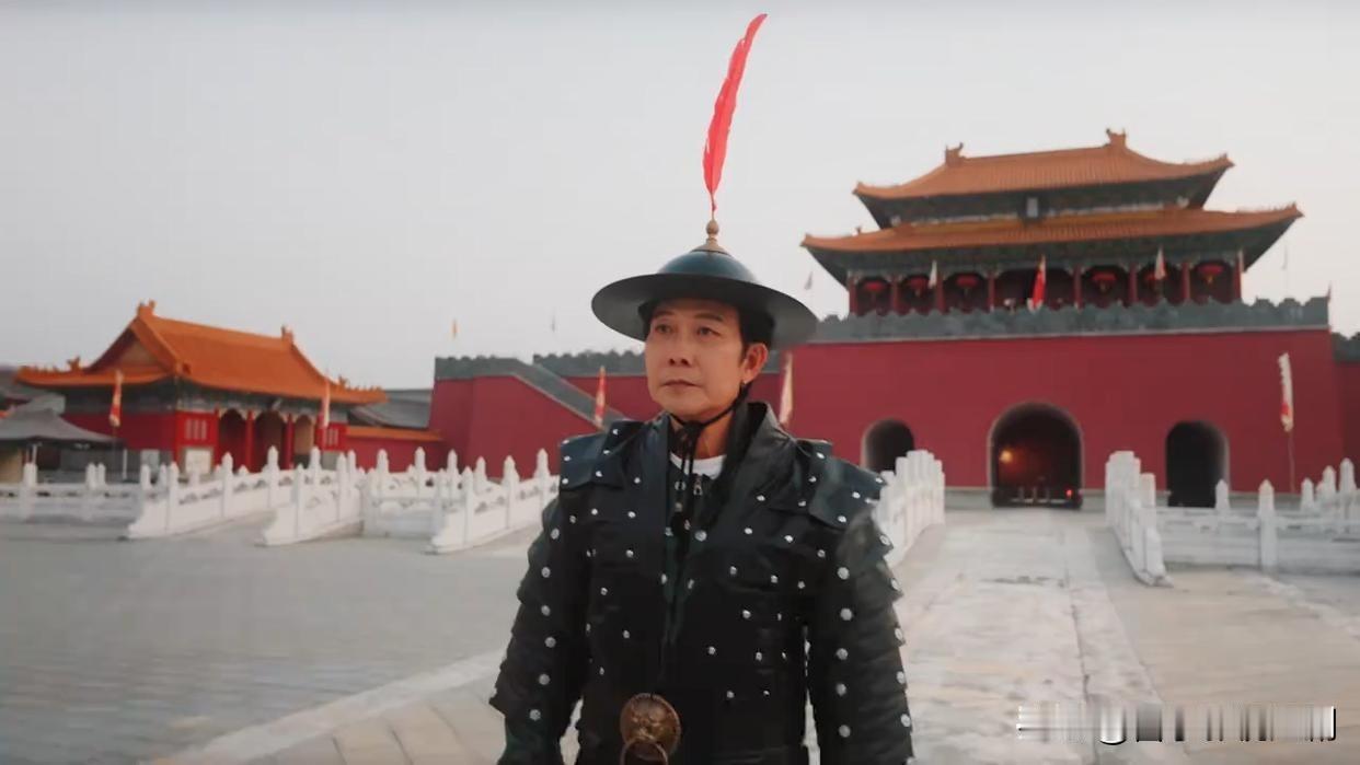 2025年12月，62岁的钱小豪时隔32年再度以《太极张三丰》中经典反派“董天宝