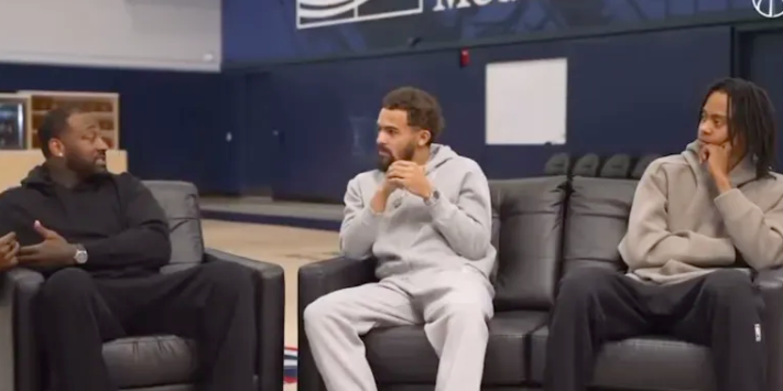 前NBA球员约翰-沃尔在接受采访时，回顾了自己职业生涯的转折点。沃尔表示：“在