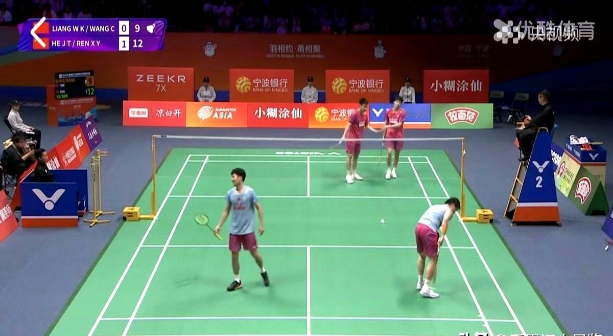 国羽男双爆冷了！世界第3被干了个2:0！宁波亚锦赛这一下可太刺激了。梁伟
