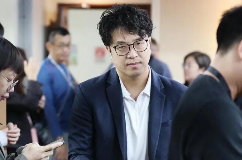 绿营智库“打脸”沈伯洋——“洋流”神话在桃园幻灭：15.2%绿营支持者转投张善政
