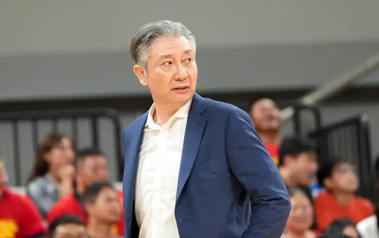 郑永刚: 球队现在很困难, 球队要对得起现场的观众和球迷