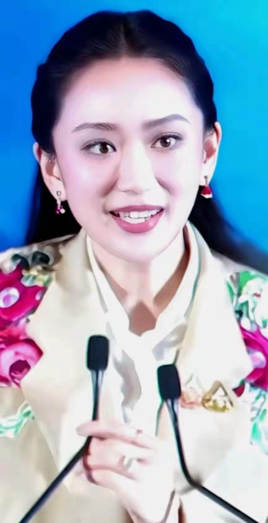 佩通坦正经历卧薪尝胆，或在四个月后卷土重来任总理种种迹象表明泰国前总理佩通坦正