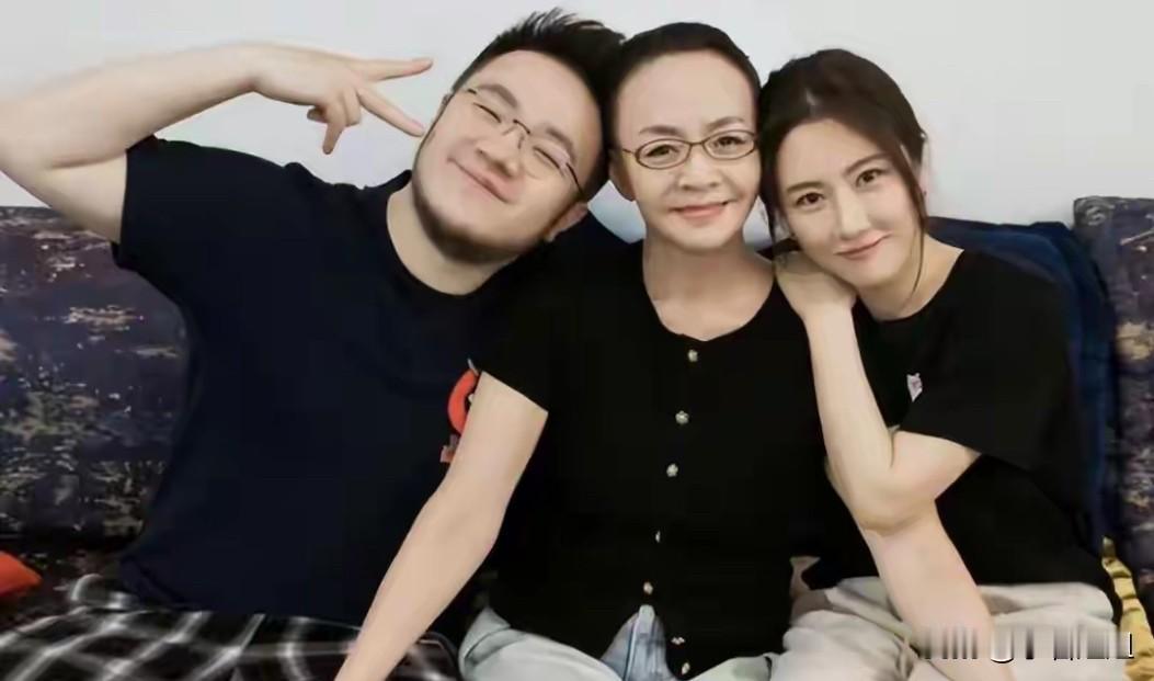 只能说宋丹丹这回真被儿媳“圈粉”了！她的直觉这次可算准了——当初看不上的大