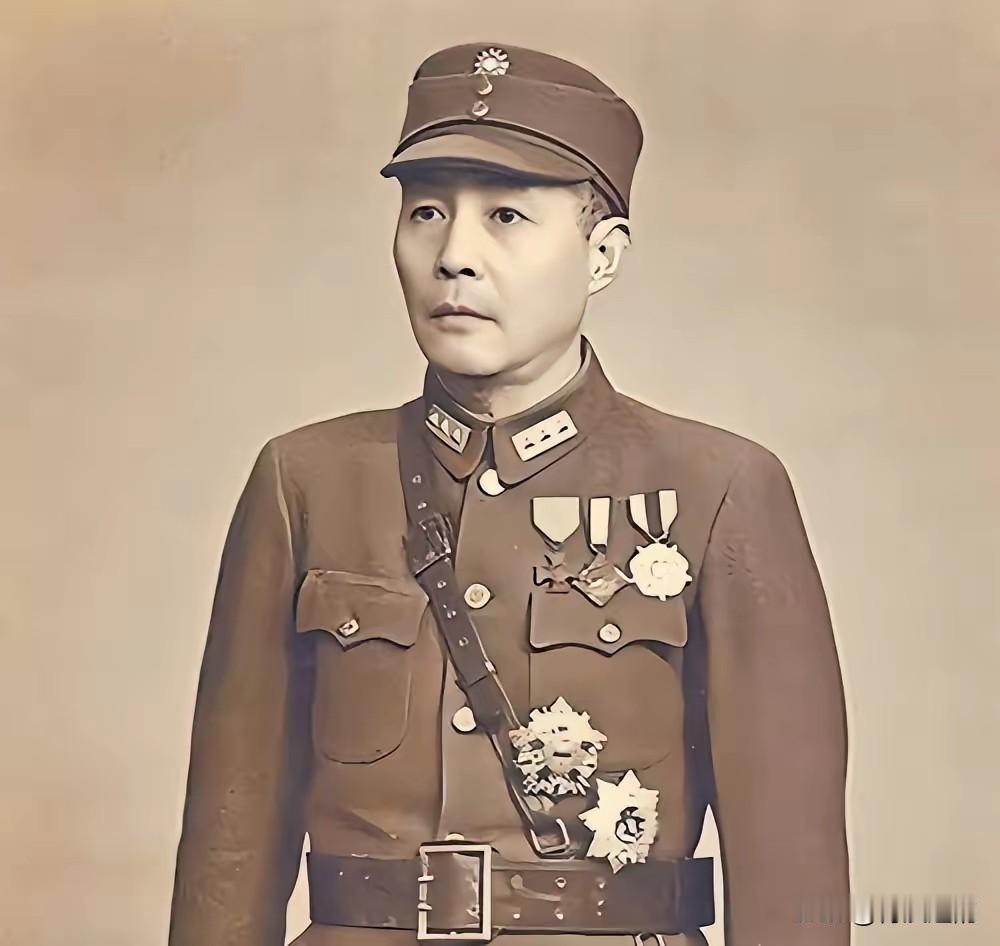 1938年，军统站长诬告上将钱大钧私吞200桶汽油，钱大钧持枪闯站将其当众击毙，