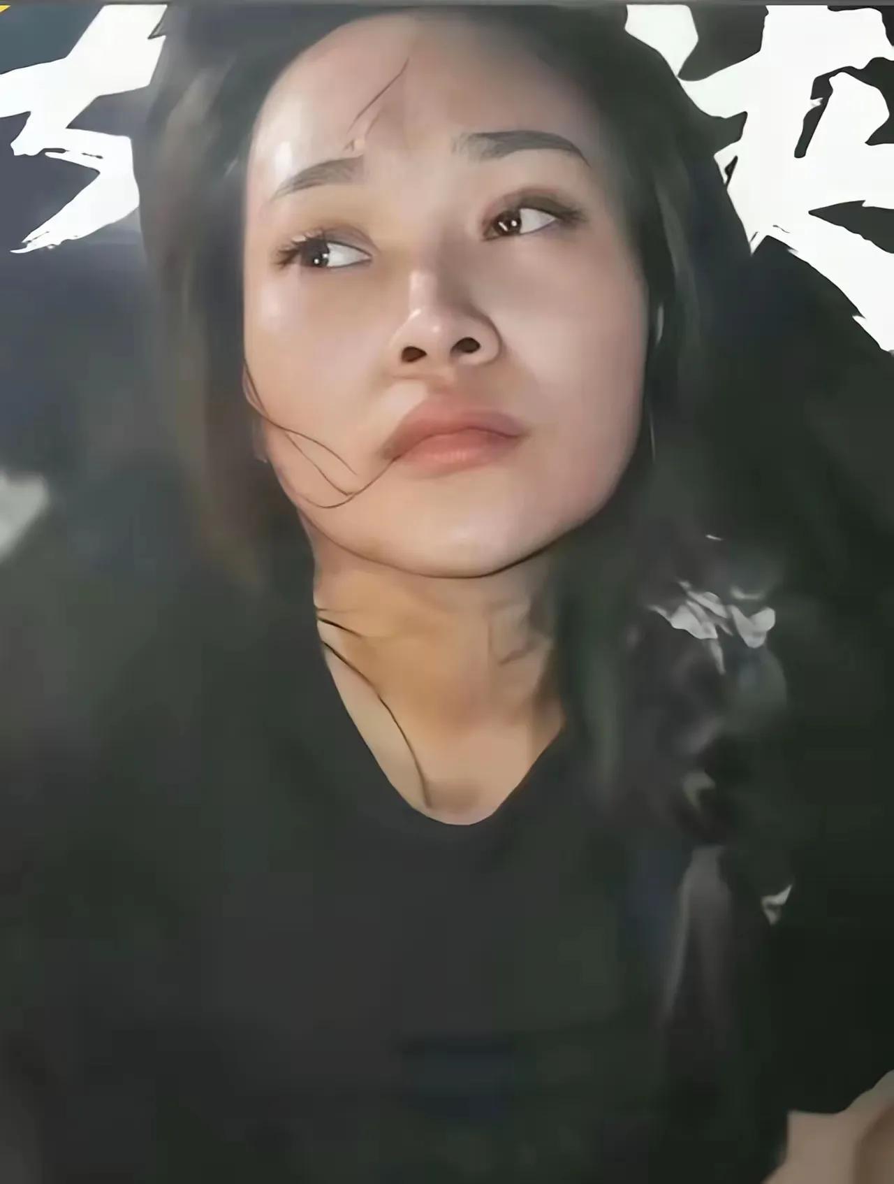 这个越南女疯狂至极，但怎么就成了情比金坚的超级圣女一样？！11月18日，柬埔寨监