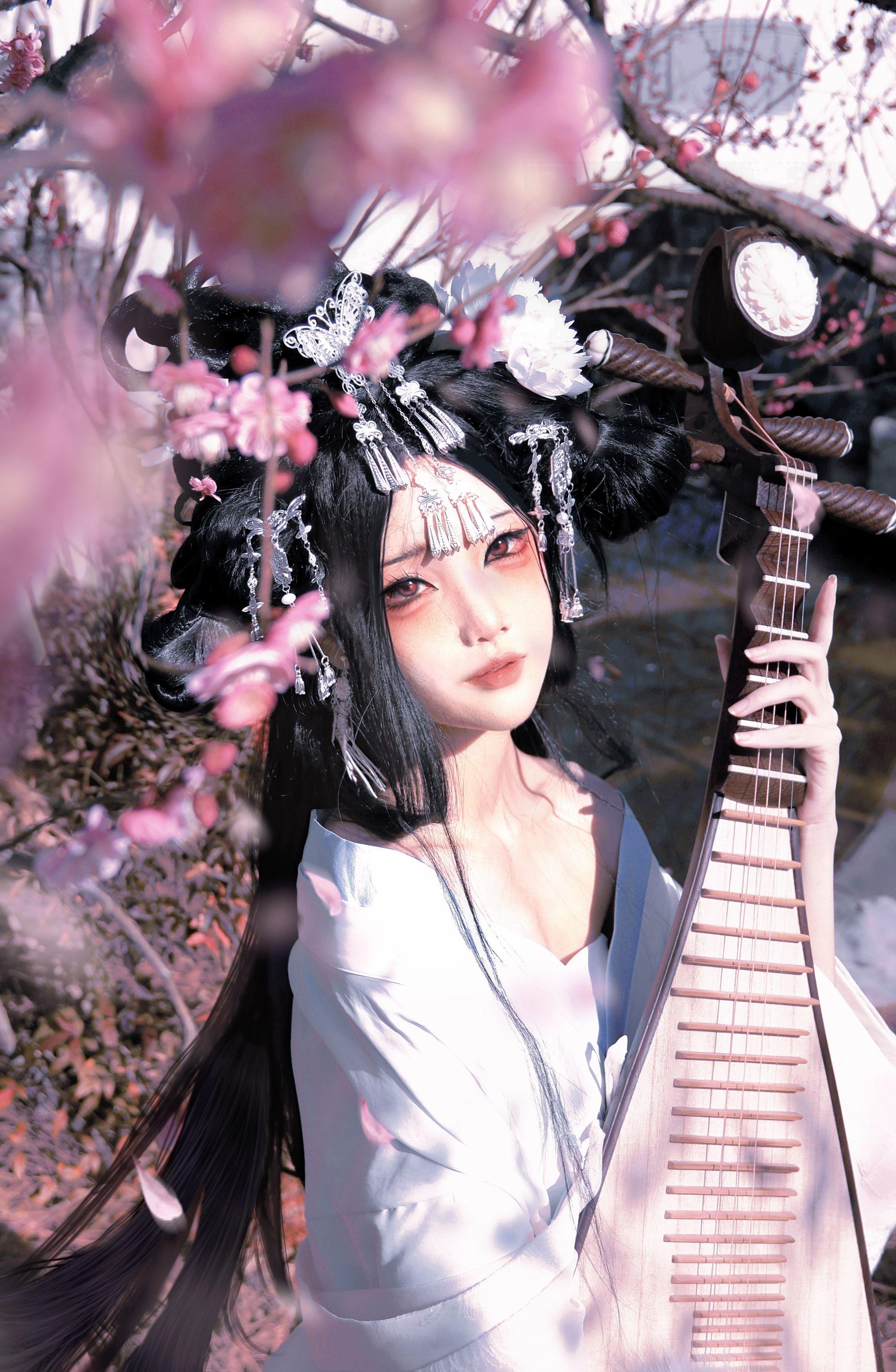 戏无骨，难左右。