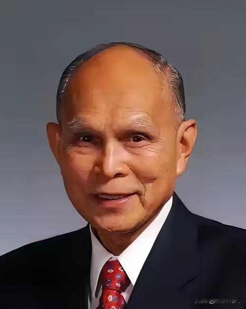 生死一线的抉择：霍英东冒死援疆的铁血往事1950年，霍英东送给志愿军的货物