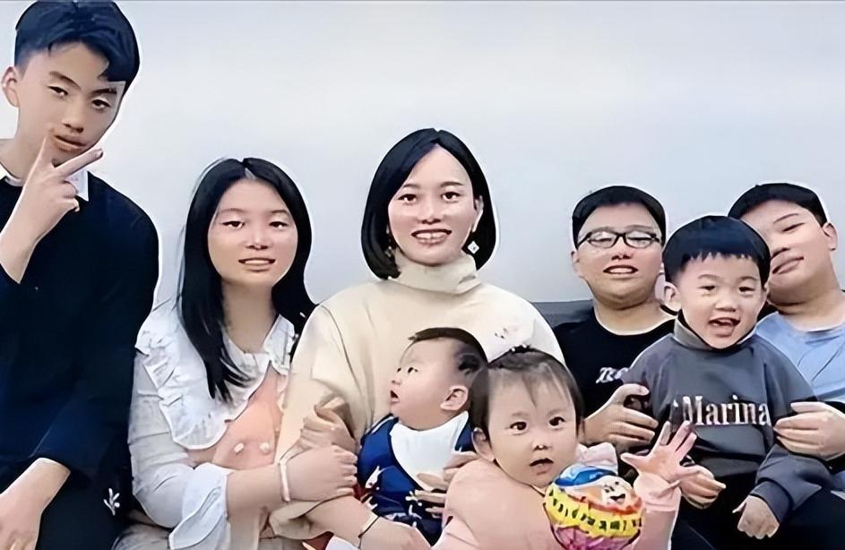 [点赞]2006年，一个打工妹嫁给了一个北京大学的高材生，就给丈夫使劲生孩子，