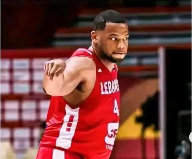 山东男篮向现效力于俄罗斯联赛的前NBA杰出球员斯佩尔曼抛出橄榄枝，这位28岁的球