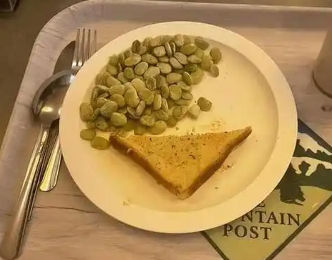 现在才知道，美国大兵一直在网上关注着中国士兵的情况，而让他破防的并不是中国士兵有