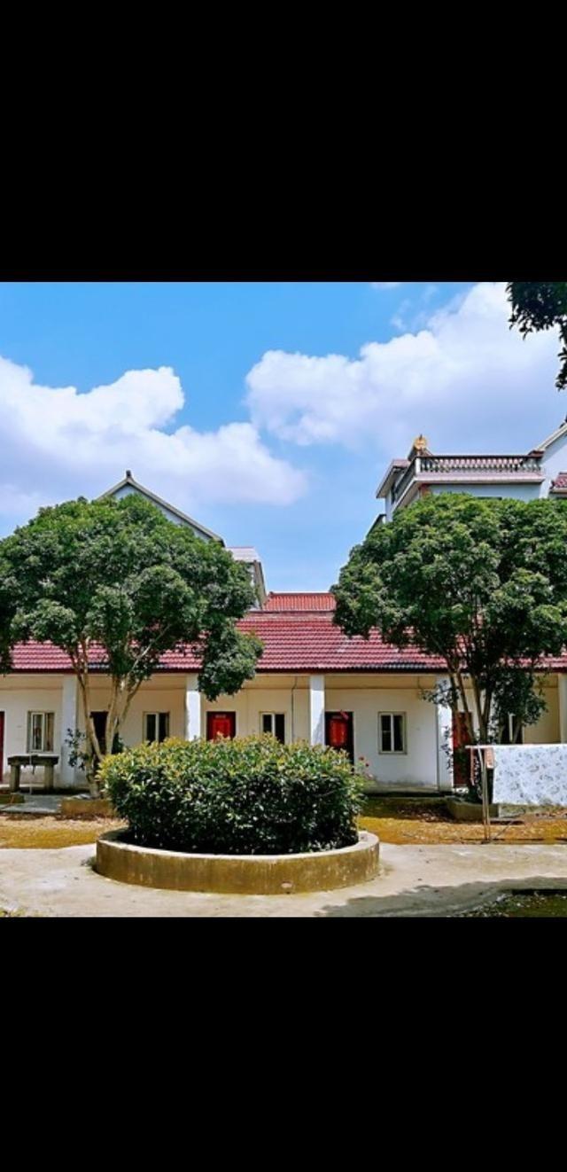 儿媳骗脑梗公公进养老院，背后全是无奈。老头200斤瘫痪，老伴住院，儿子陪护，儿媳