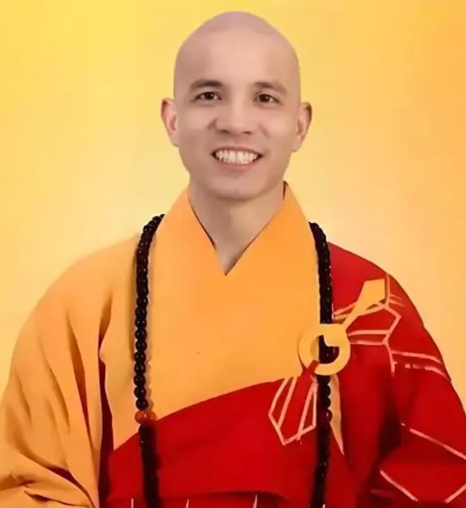 我有一种预感，让白马寺的印乐大师接管少林寺以后，去少林寺礼佛的人会越来越多的