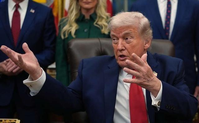 特朗普当了两届总统，终于意识到一个事实：只要不和中国对着干，美国依然是那个超级大