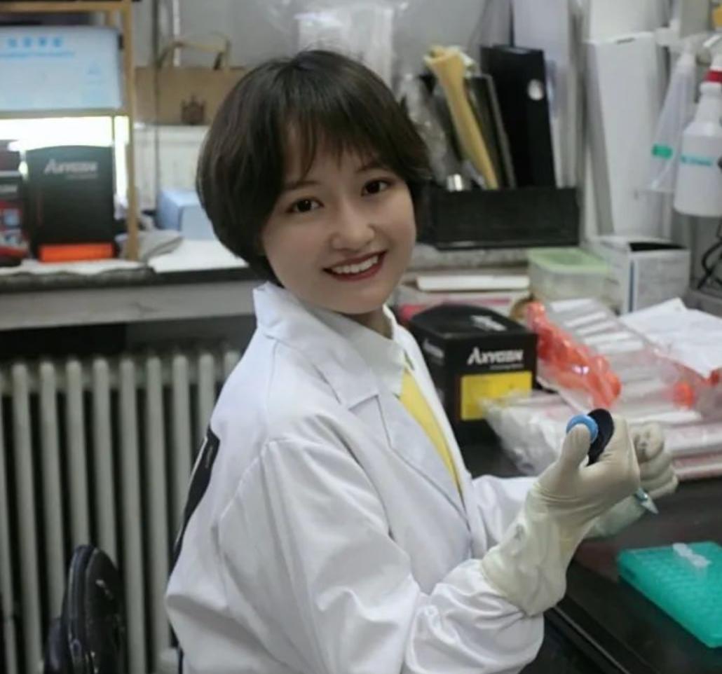万蕊雪，1990年12月生于河南郑州，西湖大学生命科学学院特聘研究员、博士生导师