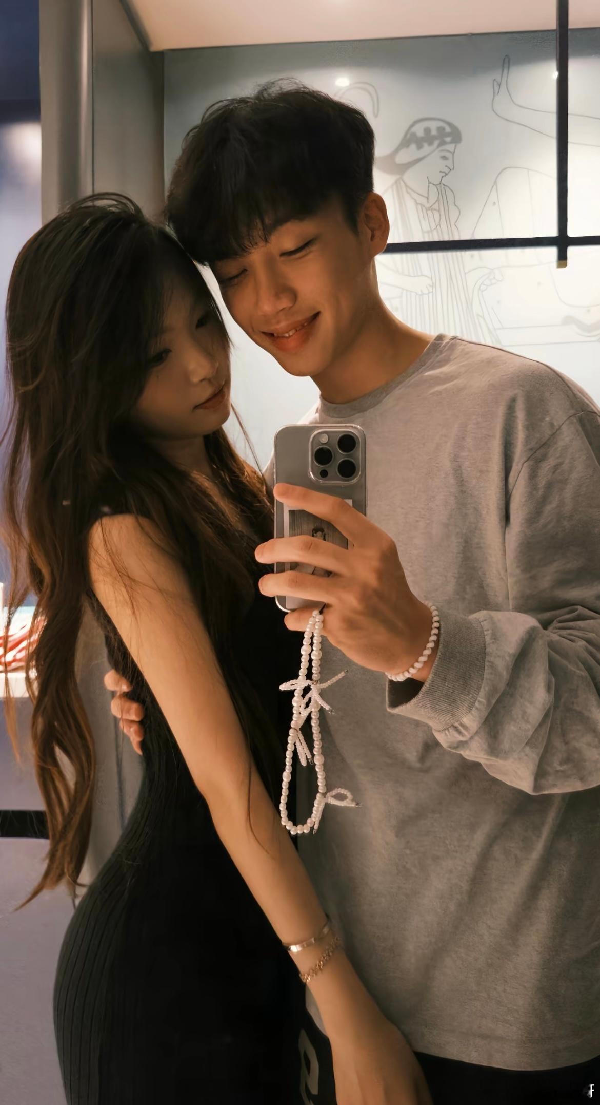 心爱的女孩已搂在怀里​​​