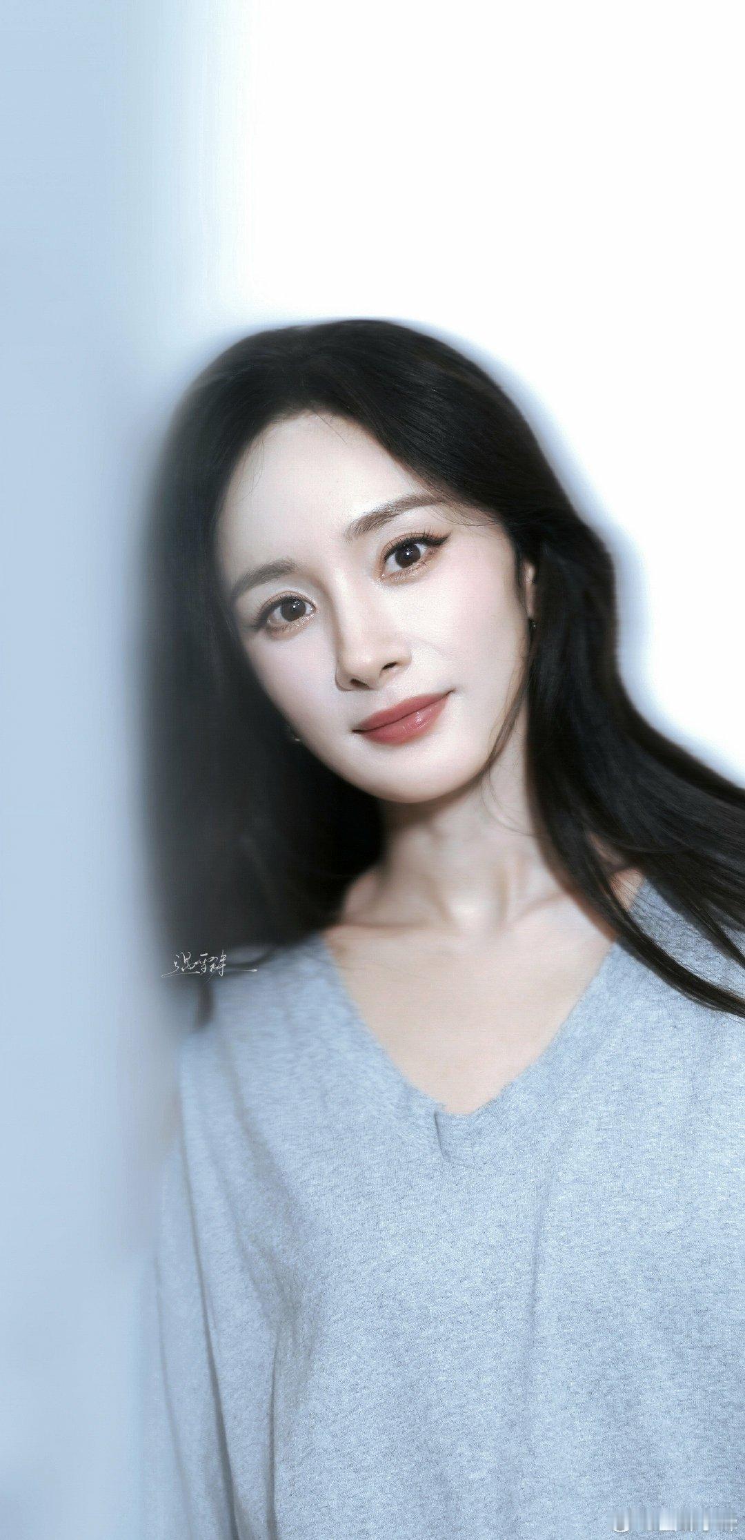 杨幂杨幂冯娷🦊杨幂冯湮儿💚杨幂江山大同🐝“我喜欢你，所以希望你被簇拥包