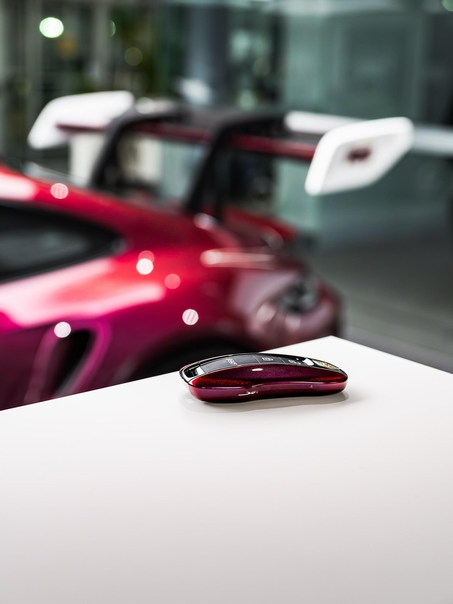 Car时尚没有梦想是太过神奇的🩷你对这款cxx魔法紫色调chromafla