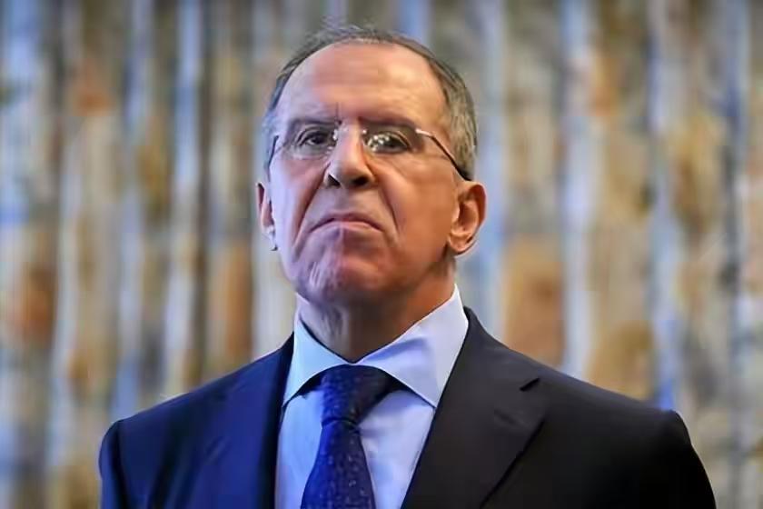 据《莫斯科时报》报道，俄罗斯当局正考虑取消原定于5月9日在莫斯科和圣彼得堡举行的