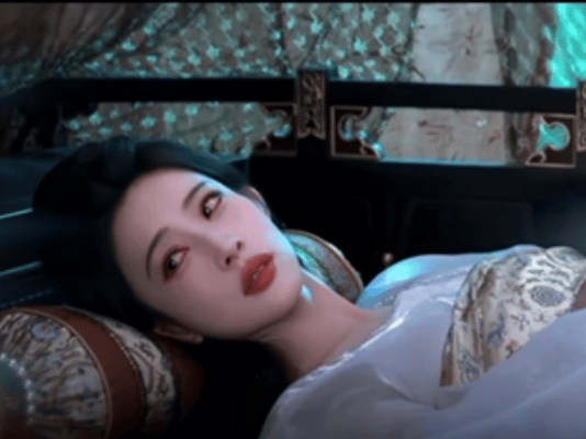 这些高光都是孟子义设计的百花杀🎬不满足于照本演绎，孟子义积极参与创作，大大小小