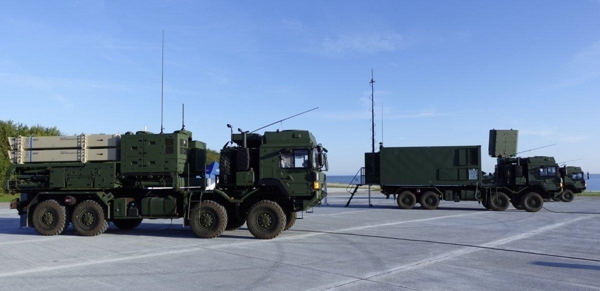 乌克兰用29套地对空导弹系统保卫80座城市和11个基地！德国研究乌克兰和以色列