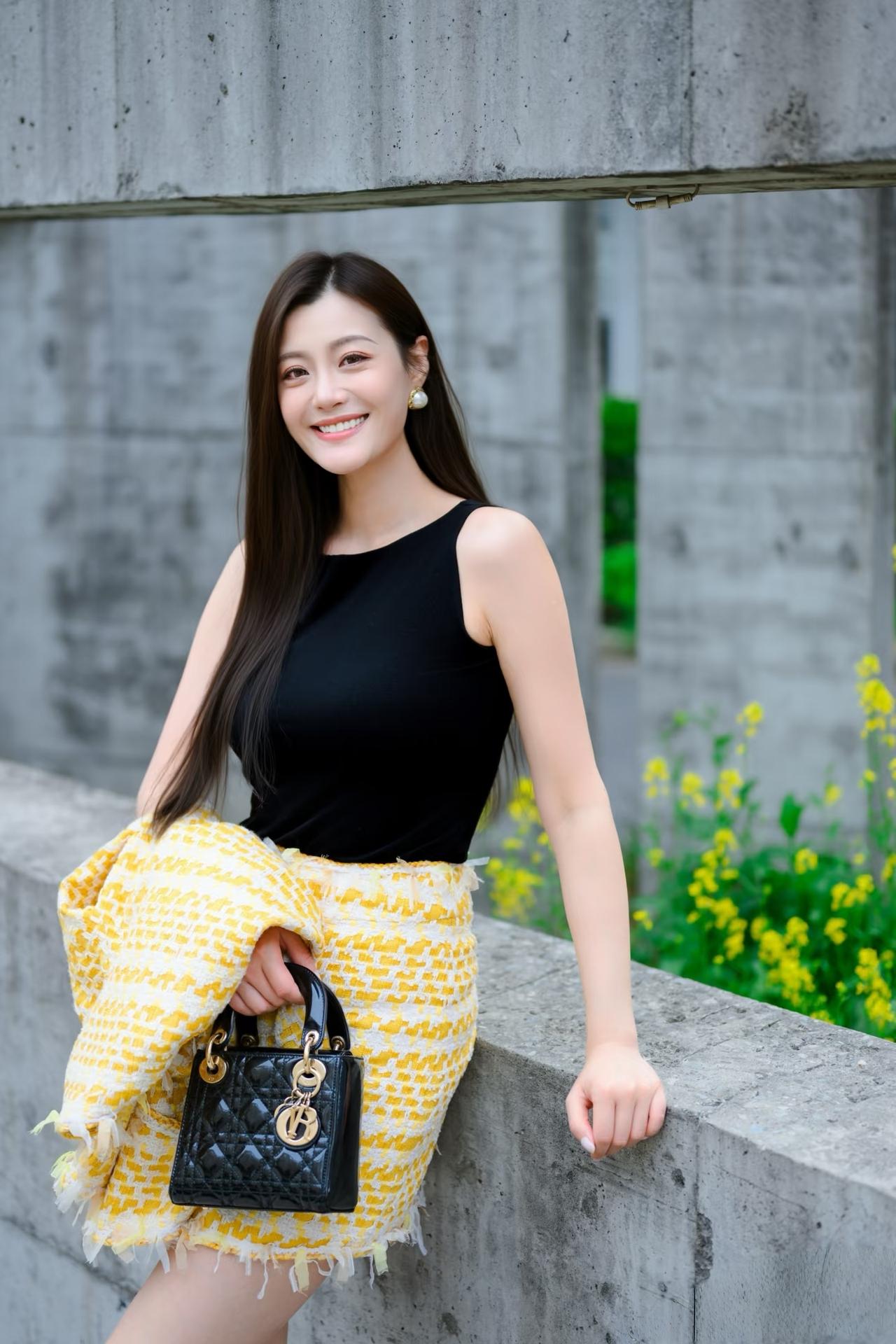 女生如何穿搭看起来时尚更有品味呢