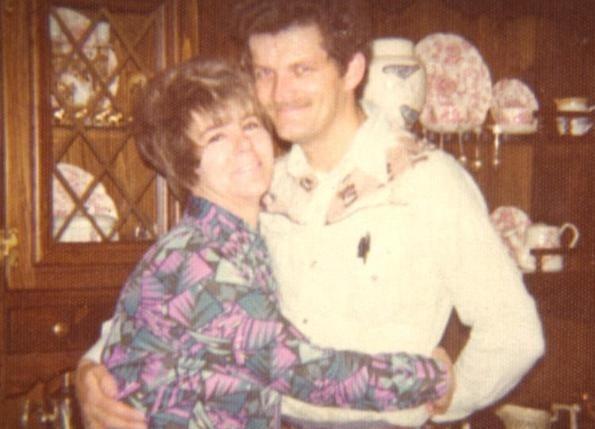 1963年，美国长岛，一个韩战老兵说出门买烟，从此人间蒸发，妻子告诉四个孩子