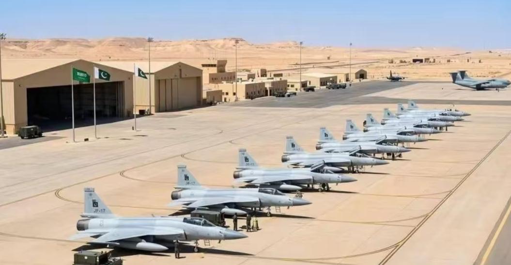 [玫瑰]中方戳破以色列假旗行动，12架枭龙战机一字排开，沙特松了一口气！巴基