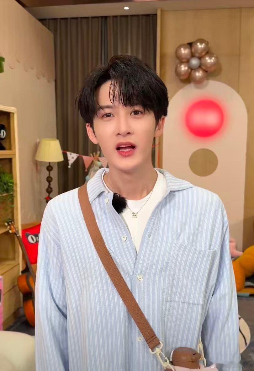 檀健次服了你好星期六你好星期六全员团建路透檀健次输给杨迪认怂还整活，小炭火：追