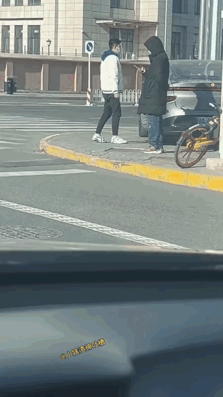 隔着屏幕都感受到车主那绝望的心情了！