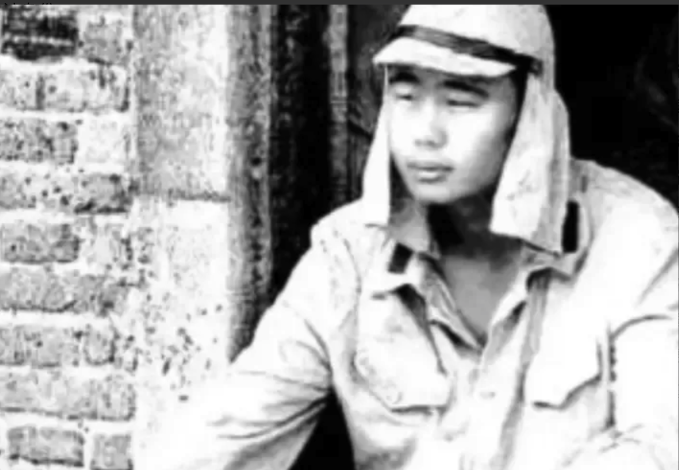 1942年，一个日军带着26名被俘的八路军来到根据地，向八路军投降。自他来了以后
