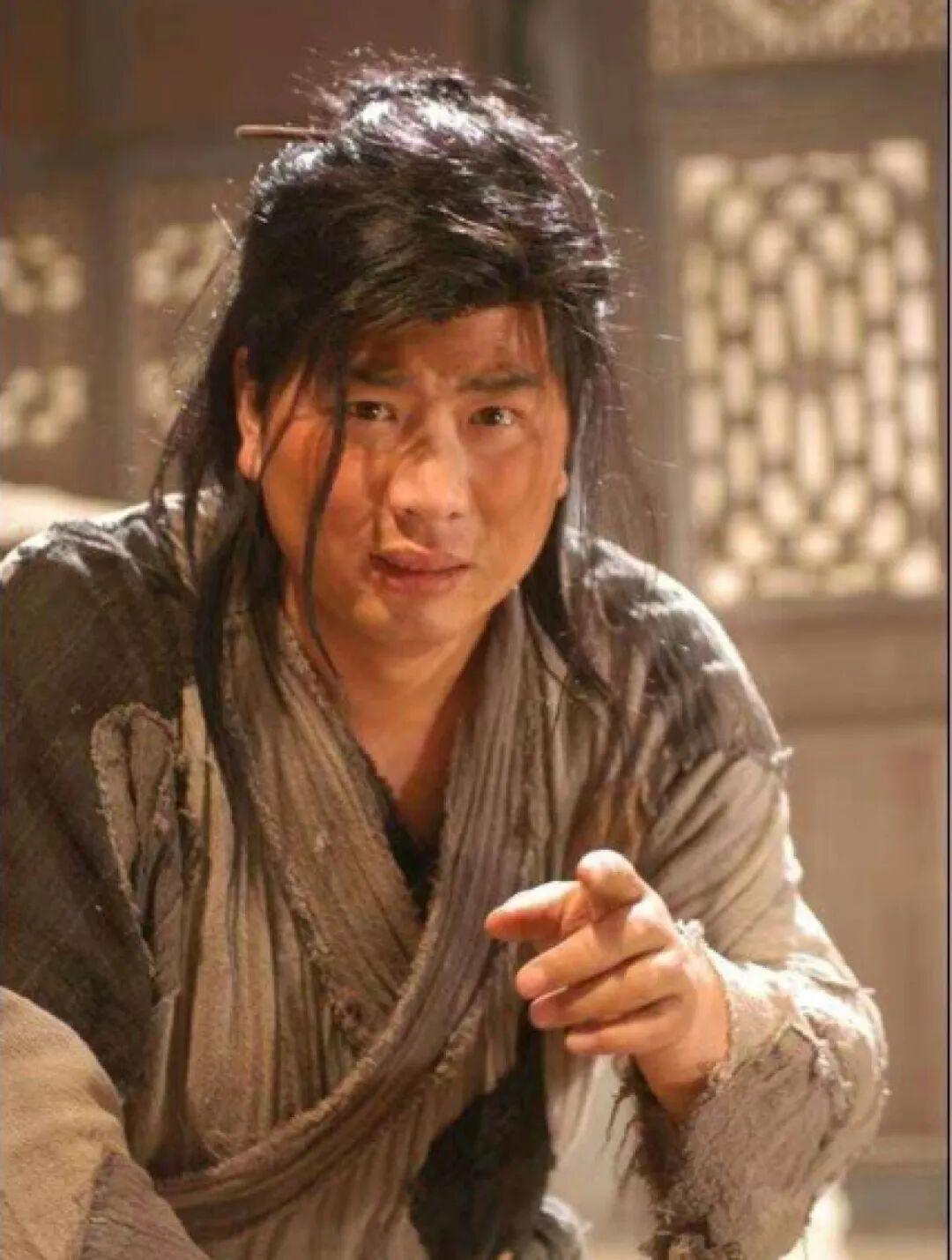 《武林外传》中同福客栈门外的乞丐小米的扮演者张清，竟然在剧外开了一家别具一格的自